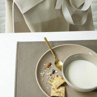 monaco-Placemat-XL-groot-effen-chique-beige